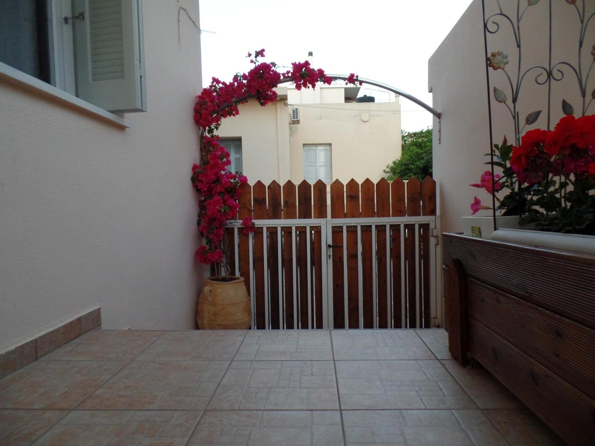 Ellis Home With Private Entrance And Nice Veranda Χανιά Εξωτερικό φωτογραφία